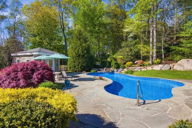 50 Cobbler Lane, Setauket, NY 11733