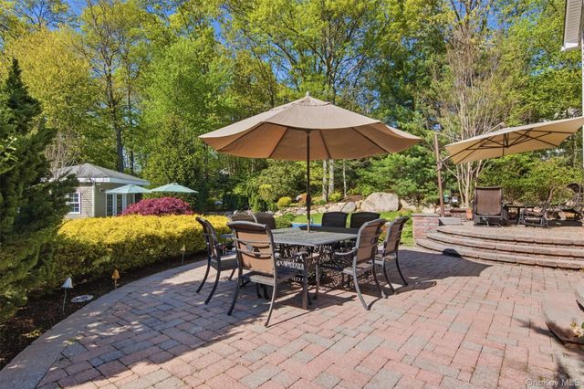 50 Cobbler Lane, Setauket, NY 11733