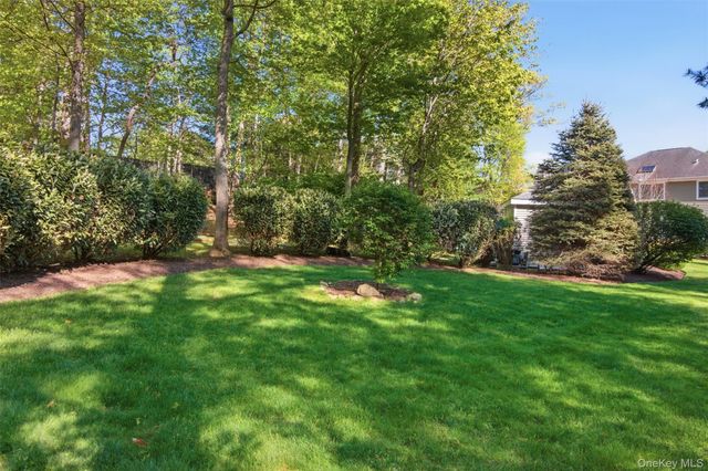 50 Cobbler Lane, Setauket, NY 11733