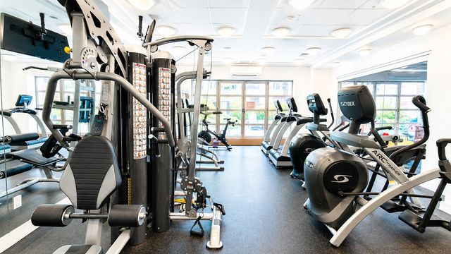 400 E 90th St Apt 4D, New York City, NY 10128