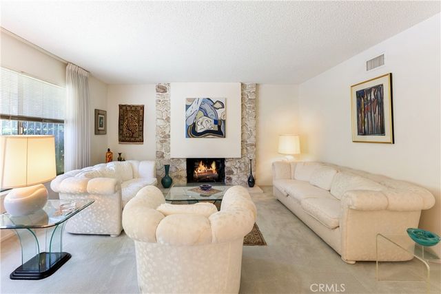 4807 Ellenita Avenue, Tarzana, CA 91356