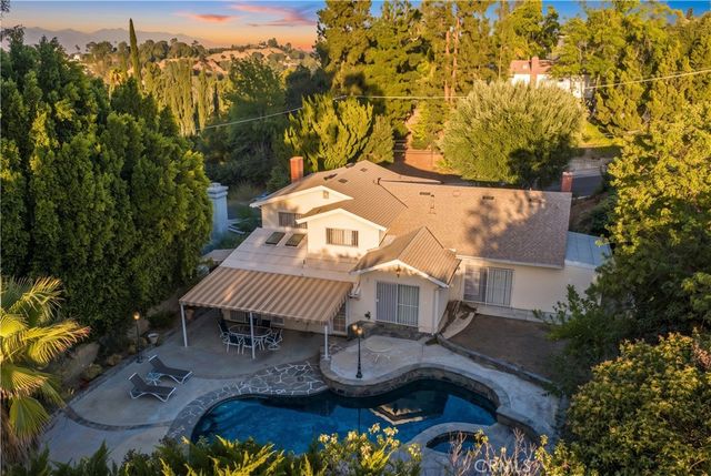 4807 Ellenita Avenue, Tarzana, CA 91356