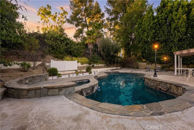4807 Ellenita Avenue, Tarzana, CA 91356