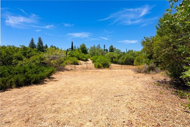 4807 Ellenita Avenue, Tarzana, CA 91356