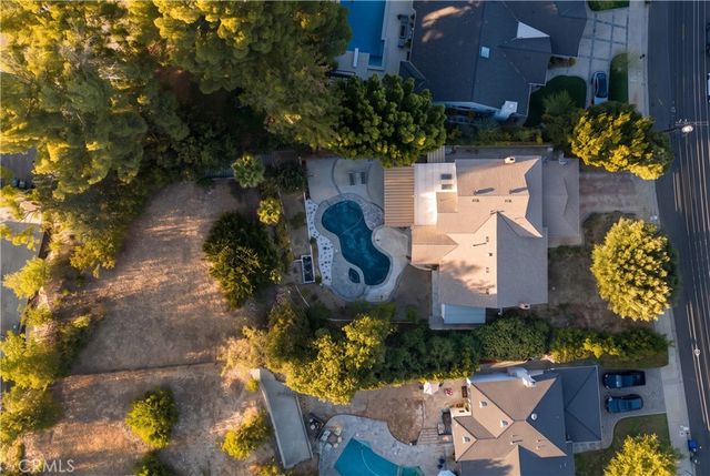 4807 Ellenita Avenue, Tarzana, CA 91356
