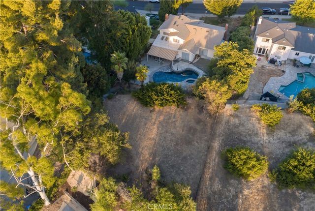 4807 Ellenita Avenue, Tarzana, CA 91356