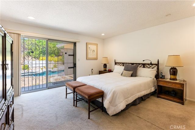 4807 Ellenita Avenue, Tarzana, CA 91356