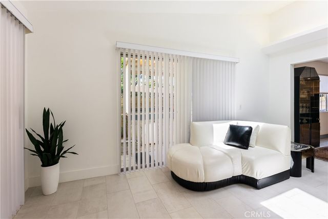 4807 Ellenita Avenue, Tarzana, CA 91356