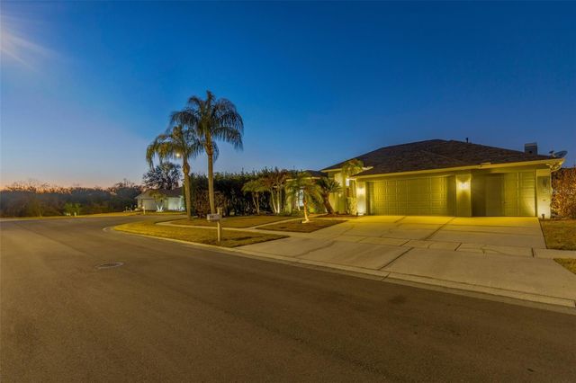 28703 CROOKED STICK COURT, Wesley Chapel, FL 33543