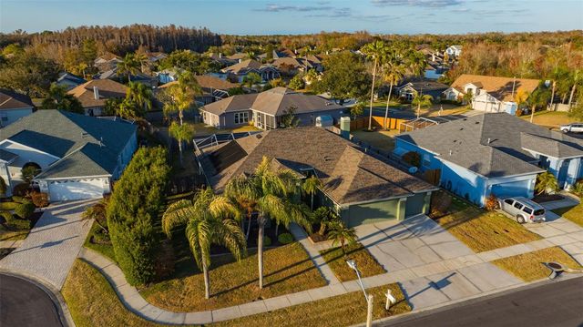 28703 CROOKED STICK COURT, Wesley Chapel, FL 33543