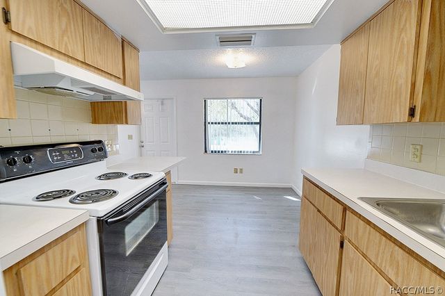 512 Long Avenue, Inverness, FL 34453