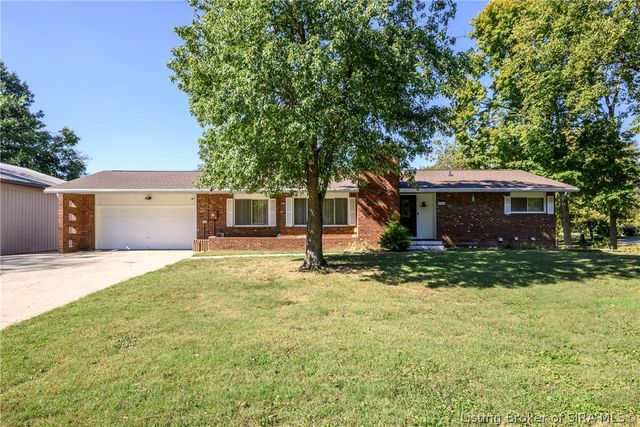 8501 Dillon Road, Charlestown, IN 47111