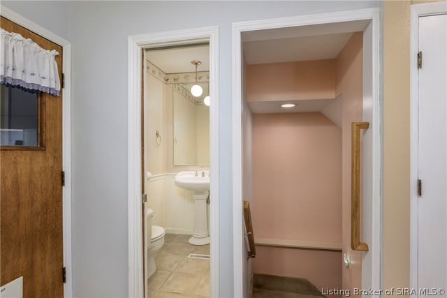 8501 Dillon Road, Charlestown, IN 47111