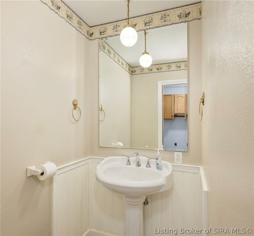 8501 Dillon Road, Charlestown, IN 47111