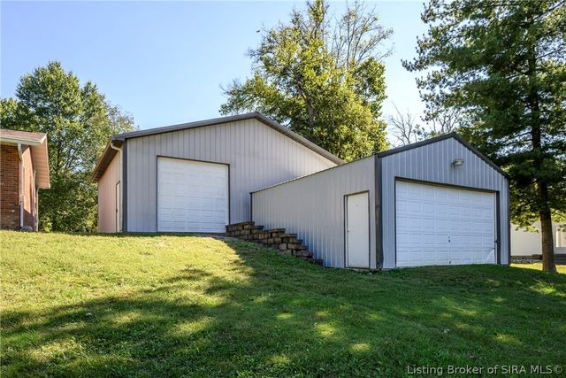 8501 Dillon Road, Charlestown, IN 47111