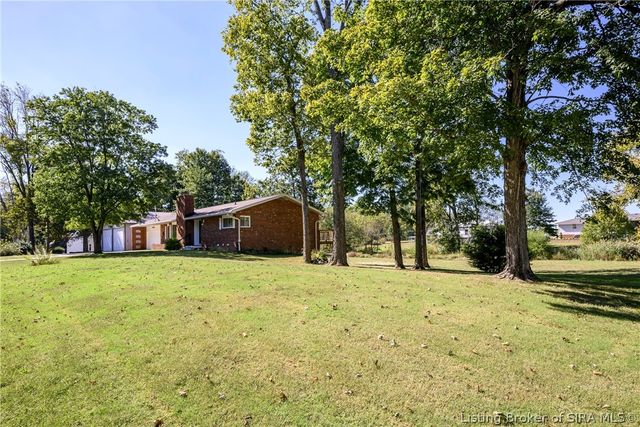 8501 Dillon Road, Charlestown, IN 47111