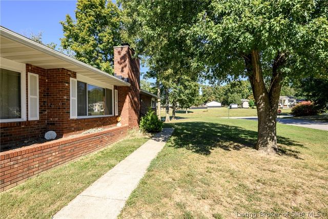 8501 Dillon Road, Charlestown, IN 47111