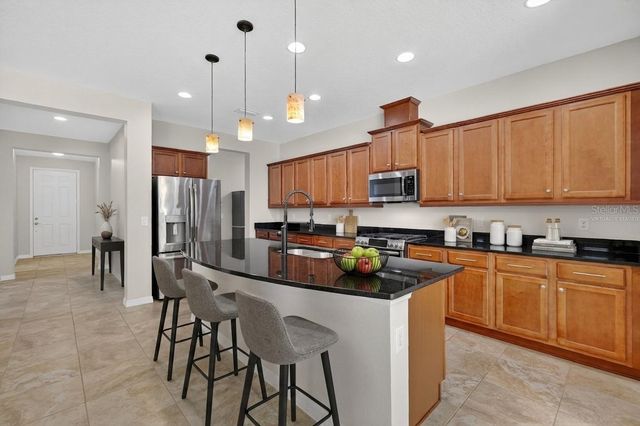 769 ALCOVE DR, Groveland, FL 34736