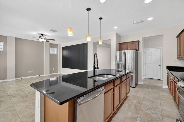 769 ALCOVE DR, Groveland, FL 34736
