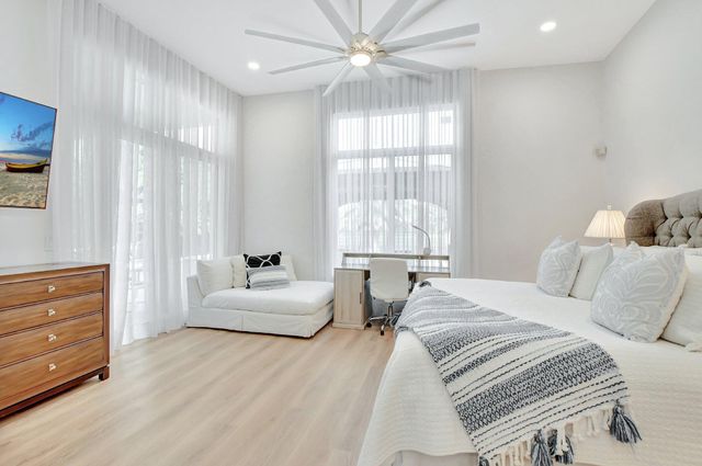6609 NW 24th Avenue, Boca Raton, FL 33496