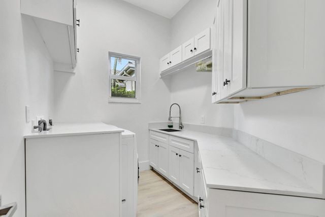 6609 NW 24th Avenue, Boca Raton, FL 33496