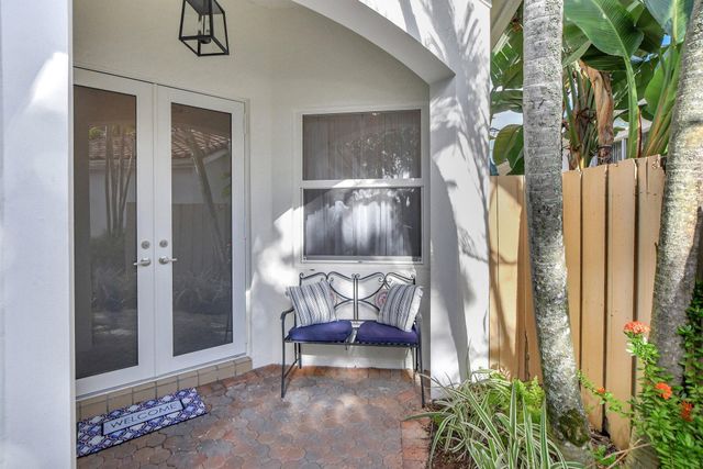6609 NW 24th Avenue, Boca Raton, FL 33496