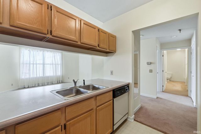 113 W Wayne St Apt 412, Fort Wayne, IN 46802