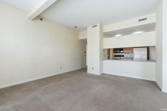 113 W Wayne St Apt 412, Fort Wayne, IN 46802