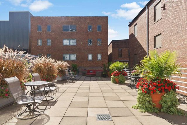 113 W Wayne St Apt 412, Fort Wayne, IN 46802