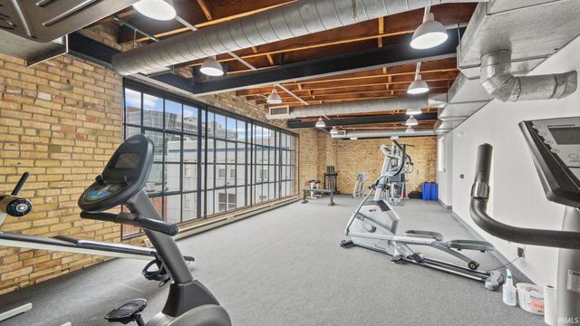 113 W Wayne St Apt 412, Fort Wayne, IN 46802