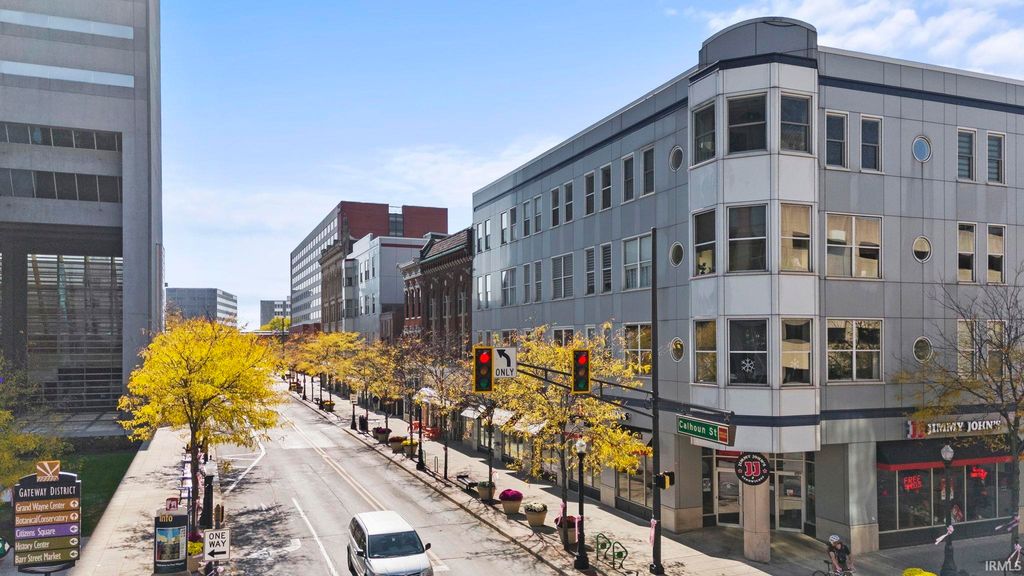 113 W Wayne St Apt 412, Fort Wayne, IN 46802