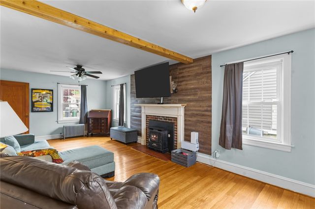 95 George Arden Avenue, Warwick, RI 02886