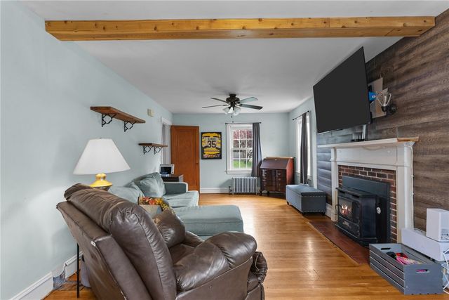 95 George Arden Avenue, Warwick, RI 02886