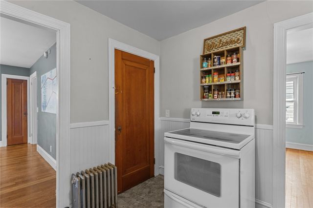 95 George Arden Avenue, Warwick, RI 02886