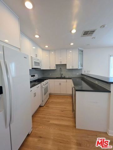 109 Brooks Avenue 4, Venice (los Angeles), CA 90291