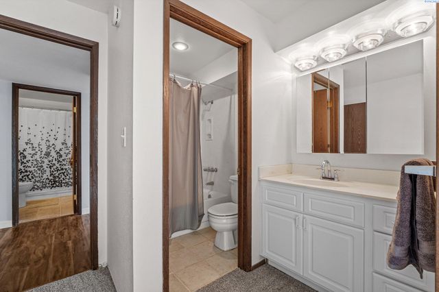 303 Gage Blvd Apt 122, Richland, WA 99352