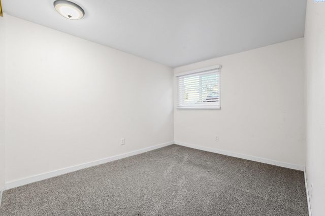 303 Gage Blvd Apt 122, Richland, WA 99352