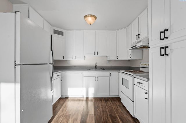 303 Gage Blvd Apt 122, Richland, WA 99352