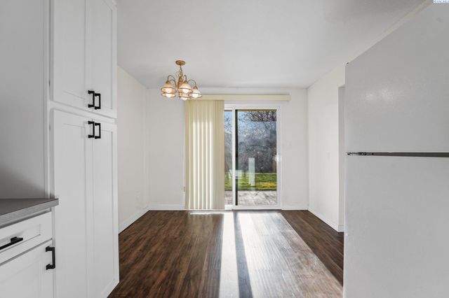 303 Gage Blvd Apt 122, Richland, WA 99352
