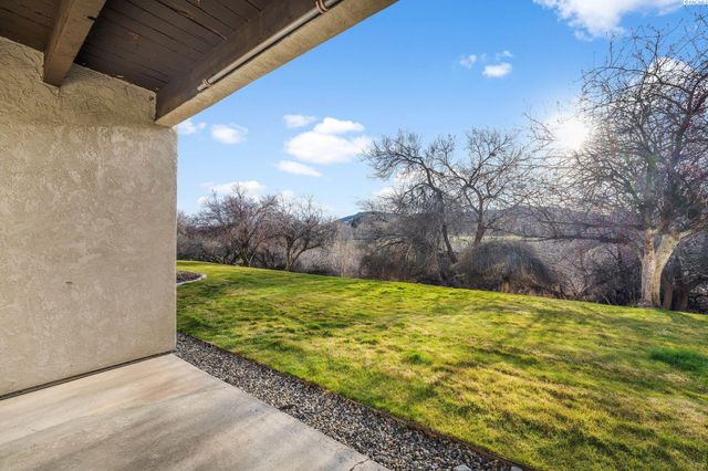 303 Gage Blvd Apt 122, Richland, WA 99352