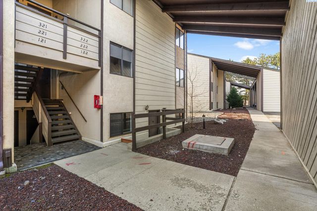 303 Gage Blvd Apt 122, Richland, WA 99352