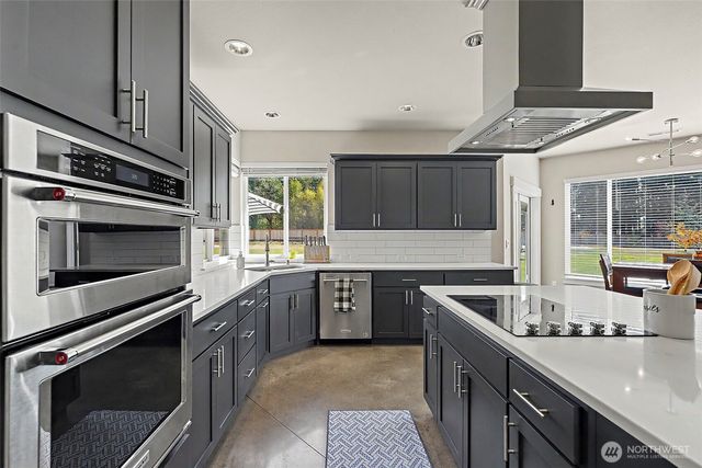 2222 215th Street E, Spanaway, WA 98387