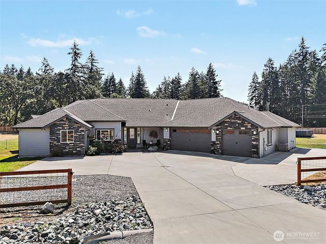 2222 215th Street E, Spanaway, WA 98387