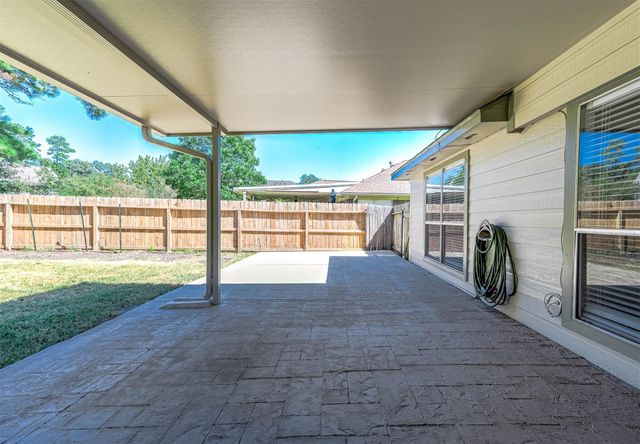 1627 Sterling Village Drive, Spring, TX 77386