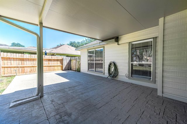 1627 Sterling Village Drive, Spring, TX 77386