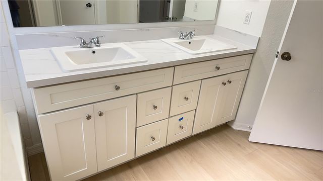 7350 WESTPOINTE BOULEVARD 213, Orlando, FL 32835