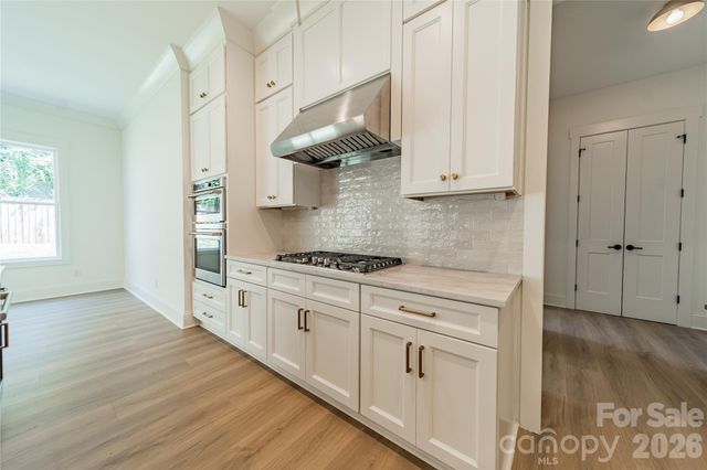 2648 Roslyn Avenue, Charlotte, NC 28208