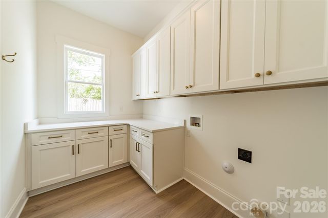 2648 Roslyn Avenue, Charlotte, NC 28208