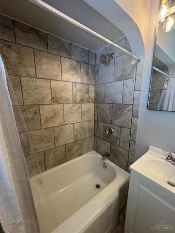 7849 Seward Avenue, Mt Healthy, OH 45231