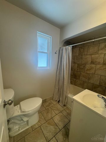7849 Seward Avenue, Mt Healthy, OH 45231